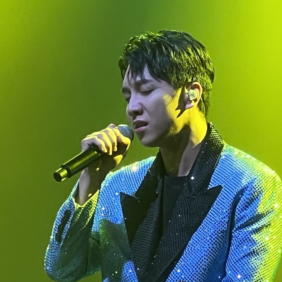 TriantafylliaLk's tweet photo. Lee SeungGi is coming to France! WE ARE LOSING OUR MINDS 

JANUARY 20TH

K-FRANCE and @123seollal THANK YOU FOR THIS!

TICKET OPENING TOMORROW AT 9 PM (PARIS GMT)

@leeseunggi.official your European fans are so excited!

See you in January 2024

#kfrance  #festivallillel https://t.co/F9OrRk20f5