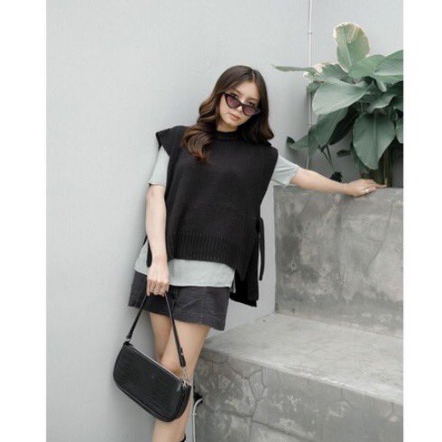 dailycewek's tweet photo. Rompi rajut oversize warna favorit

💰53.000

Link order👇
https://t.co/7zlJmcDdTR https://t.co/YqMi46WG0v