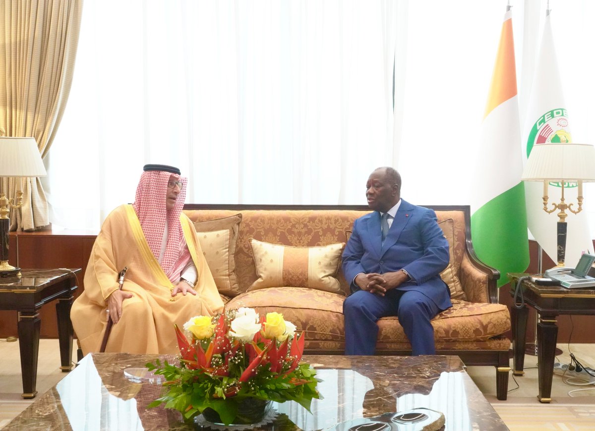 QNAEnglish's tweet photo. Custodian of the Two Holy Mosques Sends Verbal Message to President of #Cote_d'Ivoire. #QNA #KSA
https://t.co/iCCleV0Yjo https://t.co/CCYXXQGyvT
