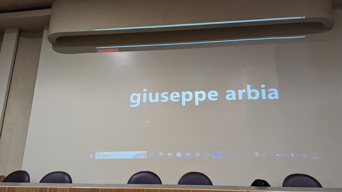 CarolinaGuevar9's tweet image. Today, I had the honour to present Dr. Giuseppe Arbia at the VII International Meeting of Economics. I was especially happy to have him here because he was my professor during my doctoral studies at the #SpatialEconometrics Association in Rome 10 years ago!!! @departamentoec1