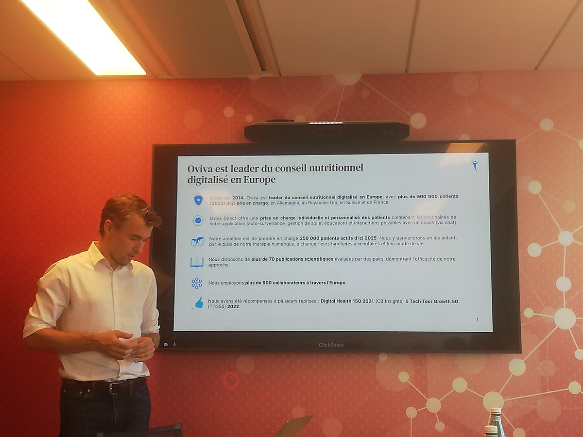Nissabenz's tweet photo. Fascinant d'entendre Alexandre Prihnenko de @OvivaHealth  partager comment le digital révolutionne notre approche de l'alimentation. 🍏Le futur de la santé passe par la personnalisation !! 
#mbadmb #hcsmeufr #mbadmbhealth https://t.co/hFjchfafPY