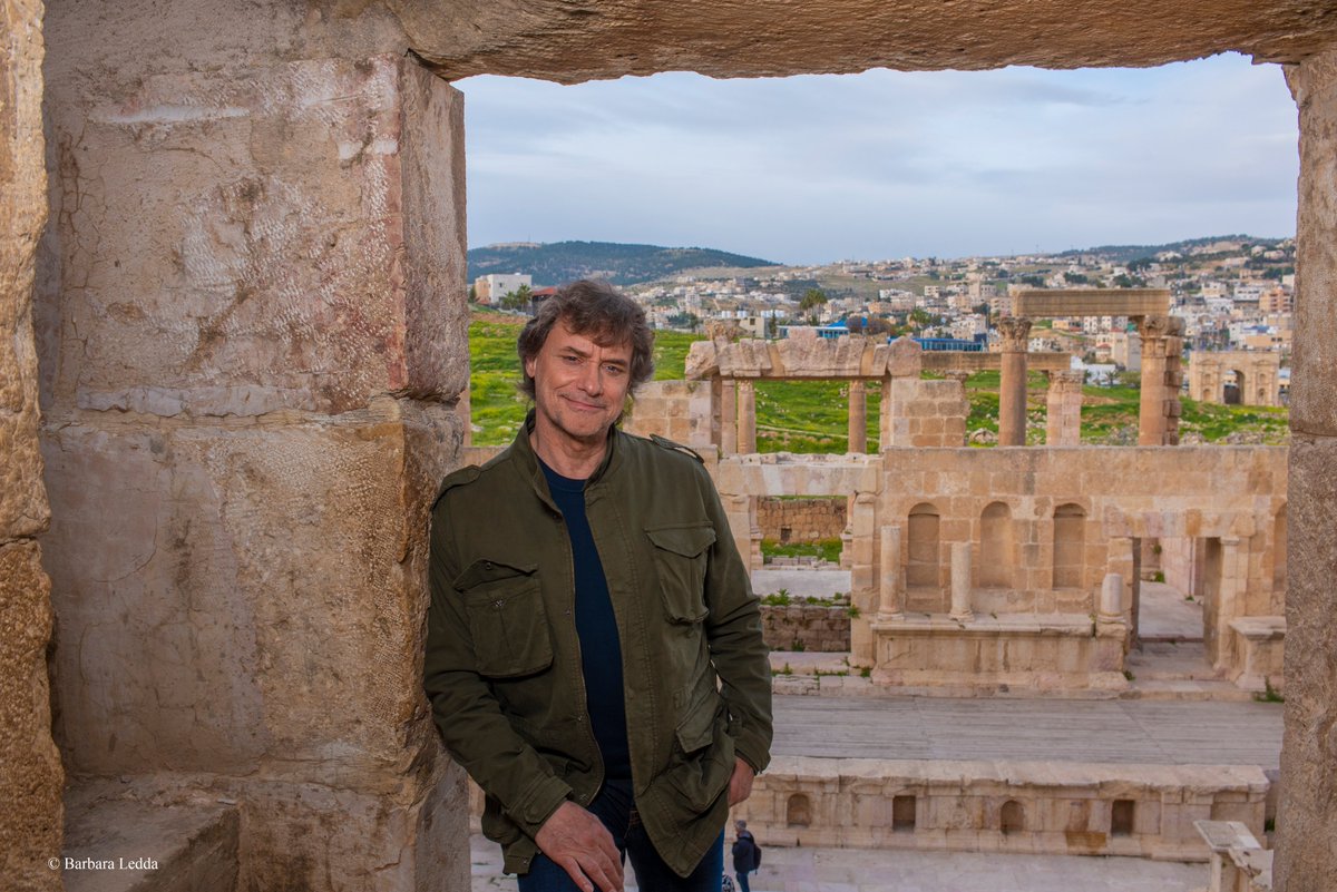 Alberto Angela (@albertoangela) on Twitter photo Dall’affascinante Petra, al Mar Morto, dall’antica Gerasa alla distesa pietrosa di Umm Ar-Rasas, da Amra fino al deserto del Wadi Rum: questa sera, alle 21.25 su <a href="/RaiUno/">Rai1</a>, riparte #Ulisse con una puntata dedicata ai tesori della Giordania. Vi aspetto! @UlisseRai1 Dall’affascinante Petra, al Mar Morto, dall’antica Gerasa alla distesa pietrosa di Umm Ar-Rasas, da Amra fino al deserto del Wadi Rum: questa sera, alle 21.25 su <a href="/RaiUno/">Rai1</a>, riparte #Ulisse con una puntata dedicata ai tesori della Giordania. Vi aspetto! @UlisseRai1