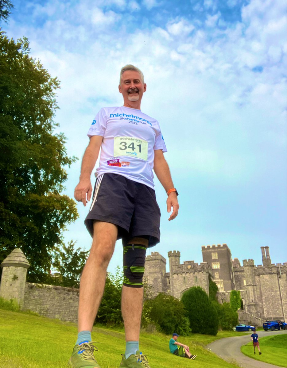 AdrianHarding99's tweet photo. At @powderhamcastle for @MichelmoresLaw charity 5k race. Lovely weather and a great venue #MM5K https://t.co/HKeK2H5UVe