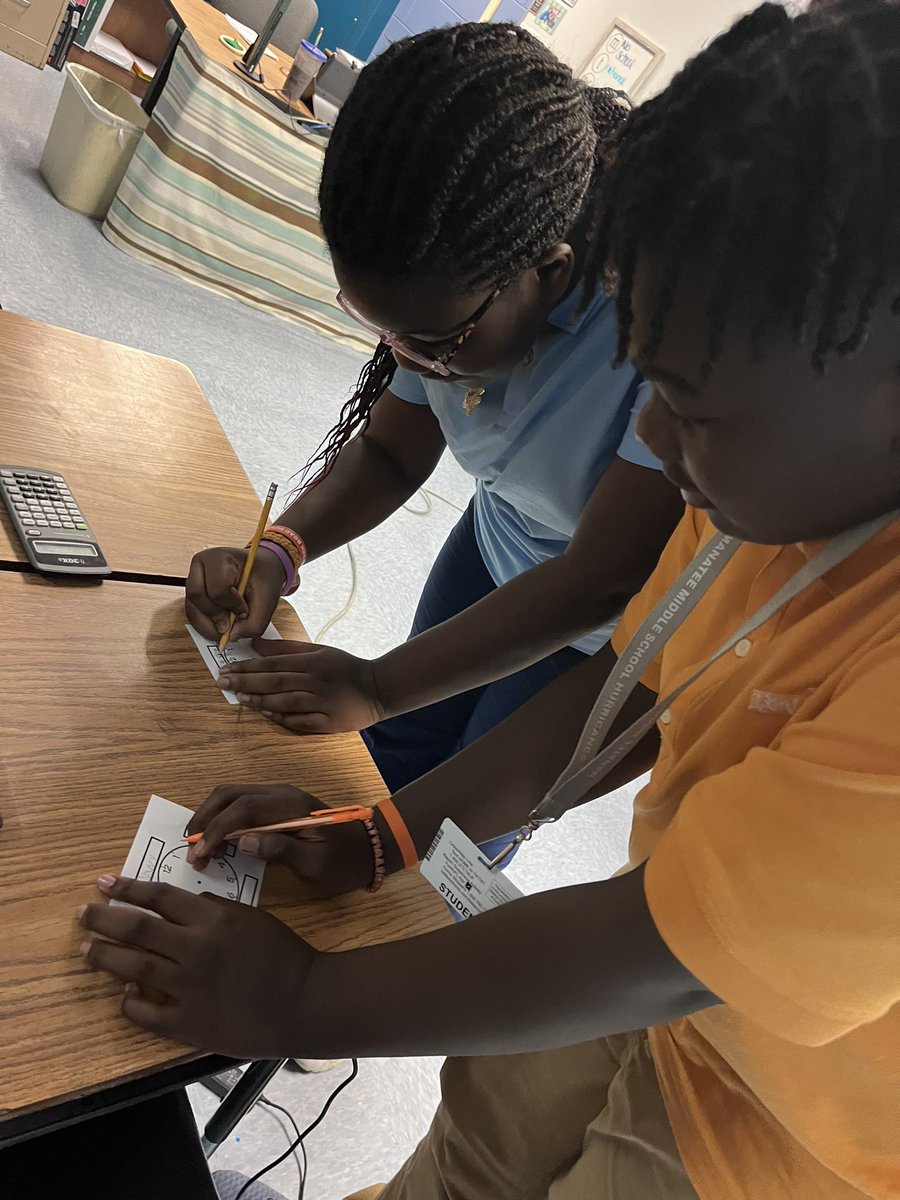 ᗩ.ᒍ. ᗰIᑕIᗴᒪI ✍︎︎ tweet media