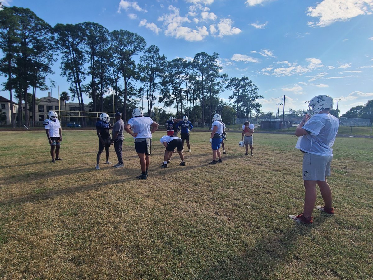 RiverCityPrepFB's tweet photo. Game Preparation as we host Mississippi Prep this Saturday at The Bolles School 6pm. @CoachDerrickW @CoachGrimes10 @CoachMosesAD @joshua_worthy12 @rrichburg24 @ClayTodaySports @1010XL @MarcelASJax @ChrisPorterFCN @InTheBoxCoach @PGR_MediaM @NPGSN https://t.co/RXHxwCgxln