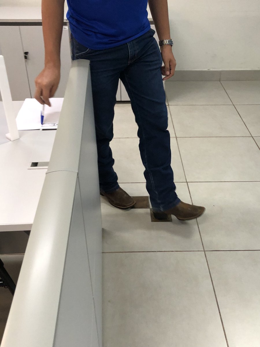 CaioMs22's tweet photo. Eu que fiquei apaixonado, por esse novinho 😅🤠😍🤤 https://t.co/bS2Gr6IDVT