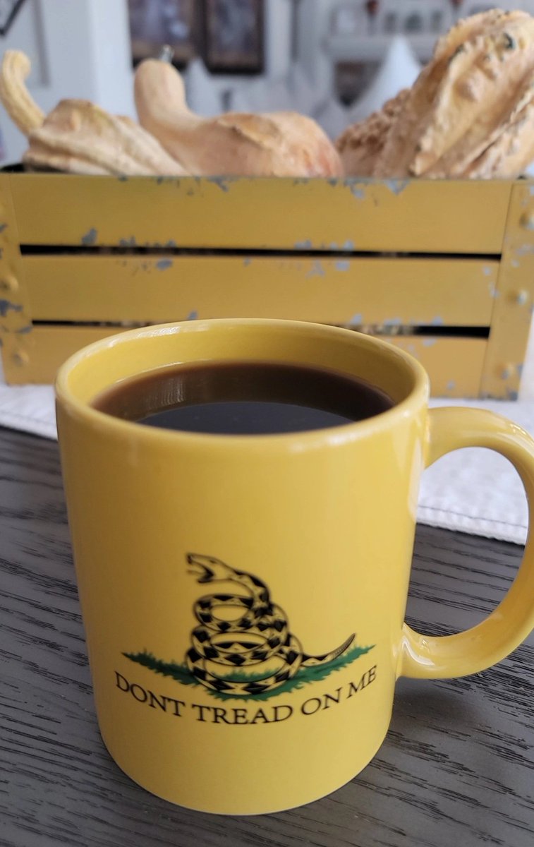 dvel86's tweet photo. Good morning β friends!
Black coffee, last day of Intermittent fasting for the week!
Have an amazing Thursday!
#DontTreadOnMeMug πΊπΈ
#RusticFallDecor π
Started decorating for Fall, did a cool coffee bar too but I don't want to see Summer end!!! https://t.co/TIXVJXSlYp