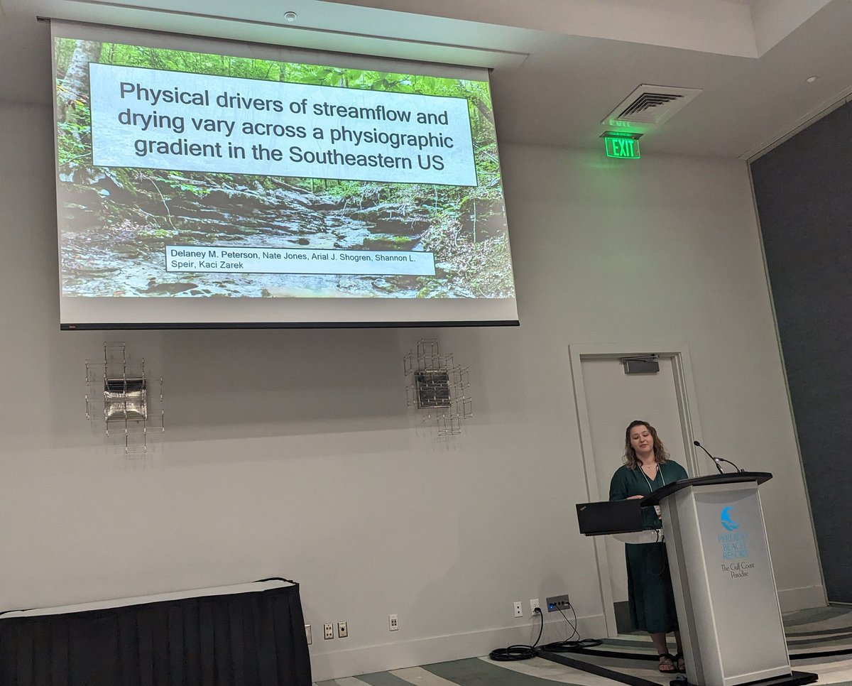FloodHydrology's tweet photo. .@thats_me_del_p crushing her #ALWRC talk on the physical drivers of hydrologic connectivity across the #SouthEastern US! https://t.co/MSCkA4Tdm5