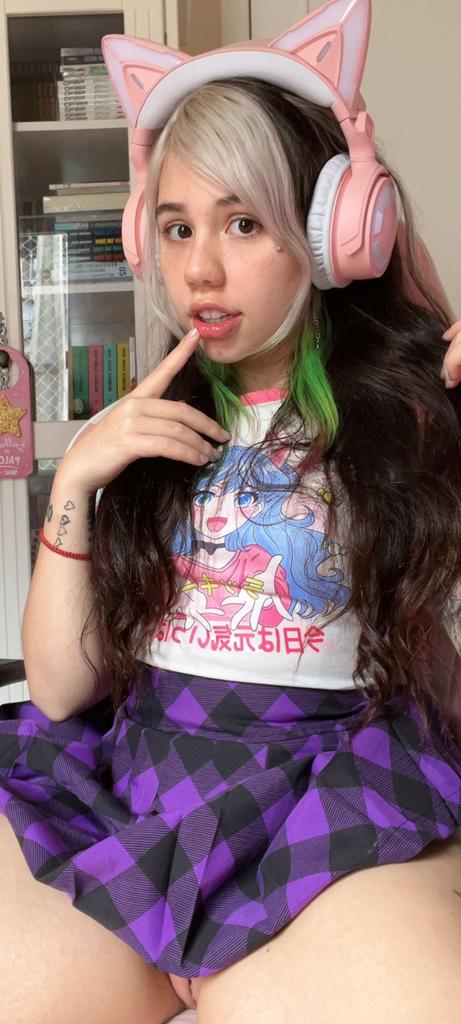 bahamon_yeison's tweet photo. @soykinechan Eres muy preciosa https://t.co/DkeDQrKx0G