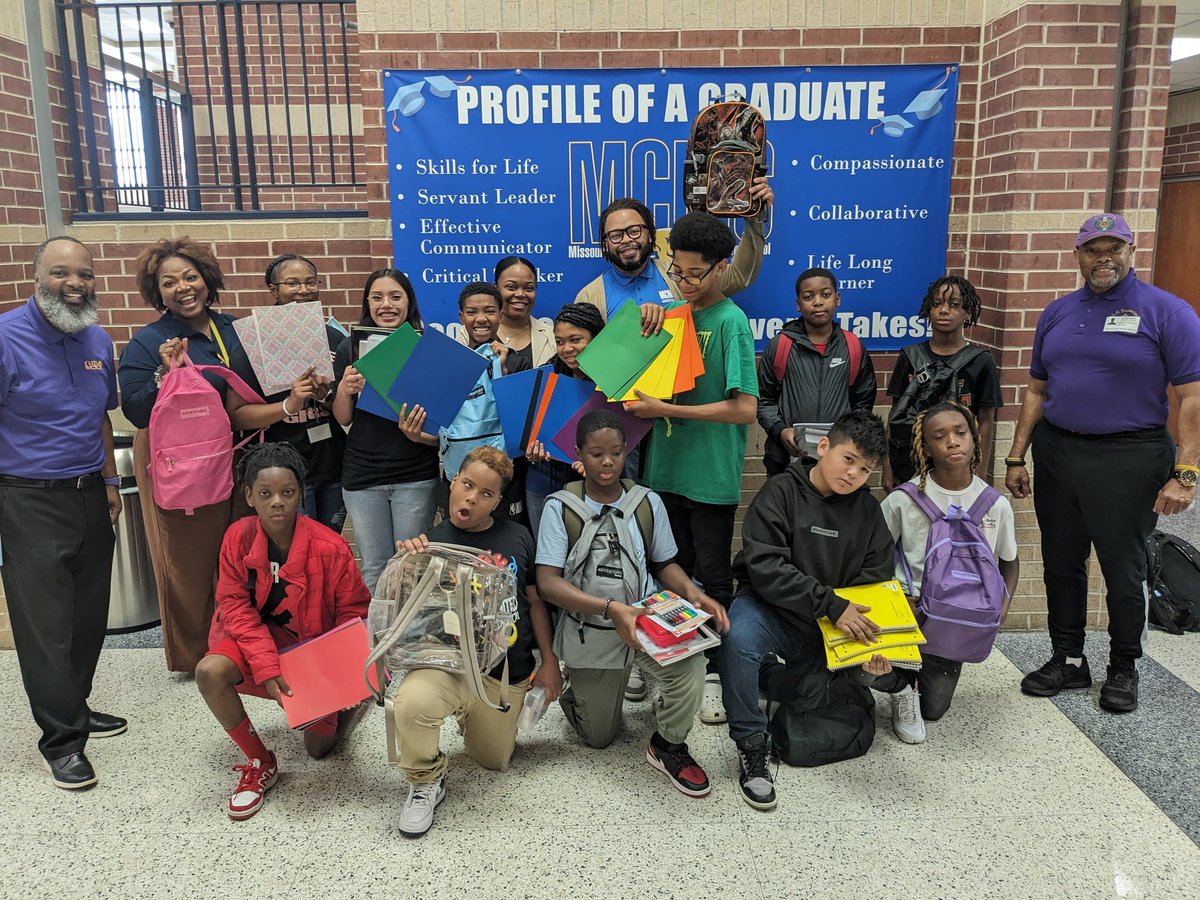 MCMSCoogs's tweet image. MCMS loves it when the BROTHERS OF @OMEGAPSIPHI show up! They always come bearing gifts for our kiddos!! Thank you for your continued support! Annual #SCHOOLSUPPLYGIVEAWAY
The #Ques ❣️ #MCMS #RhoXiChapter
