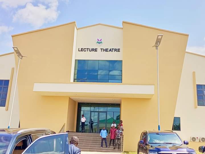 ComrRolandOkru's tweet photo. Delta State Governor Rt Hon Sheriff Oborevwori today Commissioned the Faculty of Agriculture Building, Administrative Building and Lecture Theatre at the Dennis Osadebey University Asaba as part of his 100 days in office Celebration
#advacingdelta
#moreagenda
#sheriffoborevwori https://t.co/d1IkWwV3sm