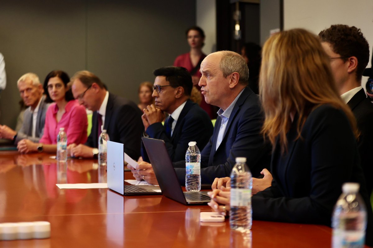 INCIndia's tweet photo. Shri @RahulGandhi at a round table with MEPs in the European Parliament, co-hosted by MEP Alviina Almetsa (Shadow Rapporteur on EU-India Relationship) and MEP Pierre Larrouturou (portfolios within Parliamentary budget, climate &amp; employment generation).

📍Brussels, Belgium https://t.co/cCoHfa44ra