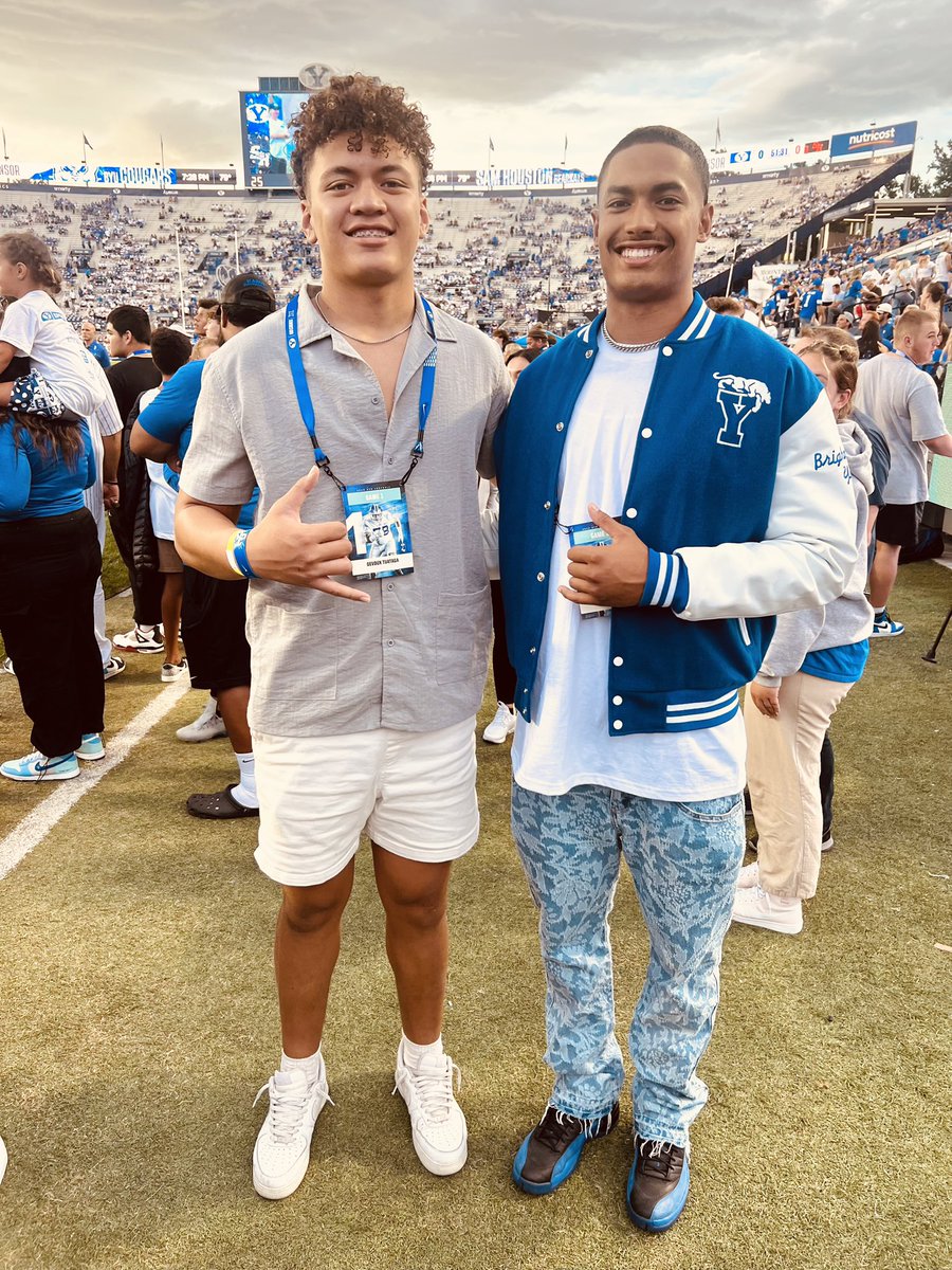 These two 😎🔥, congrats @Devouxxx Cheeeeeeooooooooo. @CarsonSuesue1 @BYUfootball @BYUFBRecruiting @BlairAngulo @CriddleBenjamin @Doc_Mayne @StuTua @Bbradley_BYU @BYU_CoachJustin @JackDamuni @kalanifsitake @Pouha91 @fsitake @feula94 @Coach_Popp @CoachJayHill