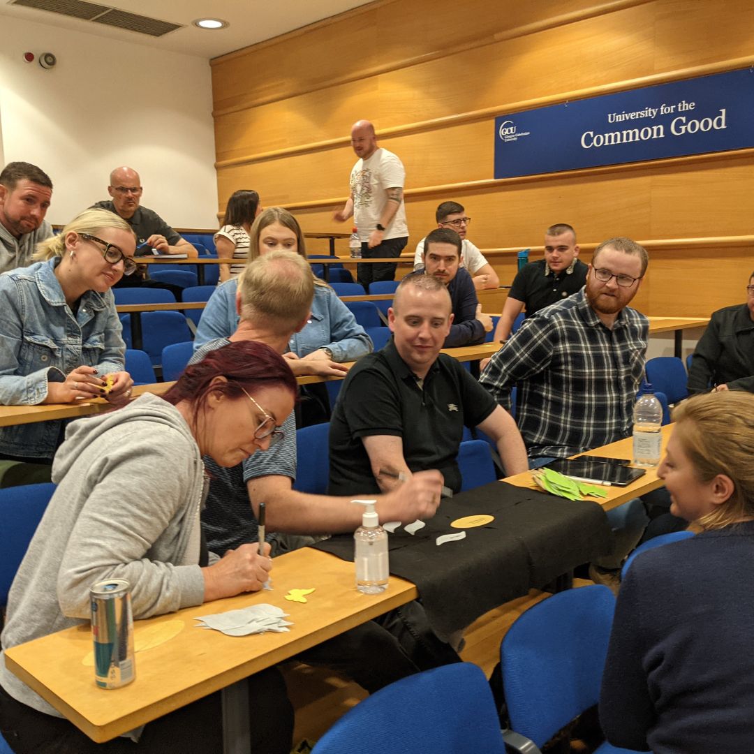 Induction week is soon approaching! 🤩 Students from the Graduate Apprentice Business Management course recently took part in some fun induction activities, including writing a letter to their future selves! ☺️ More info on induction can be found here➡️shorturl.at/bwEH3