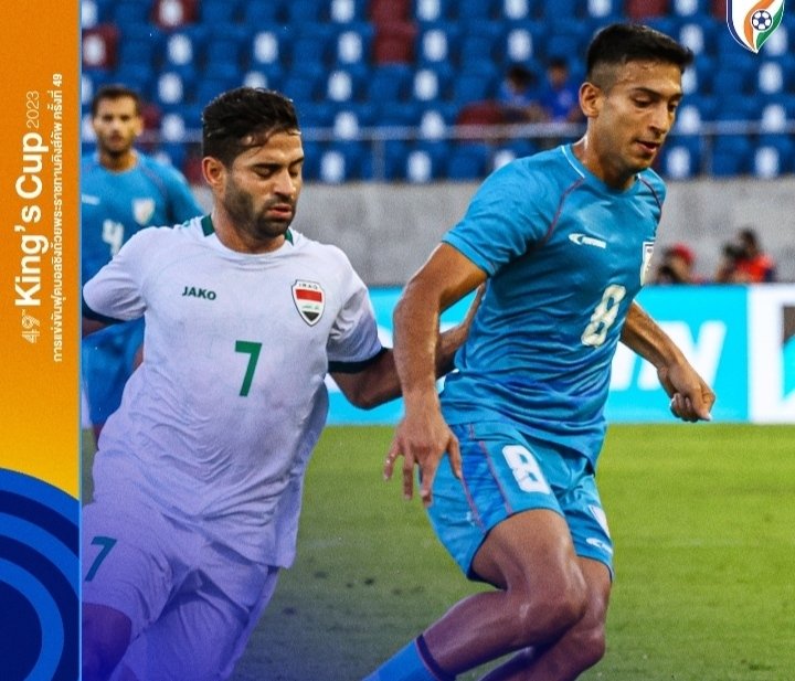 IFootcric68275's tweet photo. 80' Iraq get awarded another penalty for a supposed foul by Sandesh Jhingan inside the box. Aymen Ghadhban slots it home.😓😓

IRQ 🇮🇶 2-2 🇮🇳 IND
 #IndianFootball #IRAQIND
#49thKingsCup2023 #bluetigher
#IndianSuperLeauge  
#ISL #JioCinema #KingsCup
#Football #Sports18 https://t.co/3ZXmI2DGmp