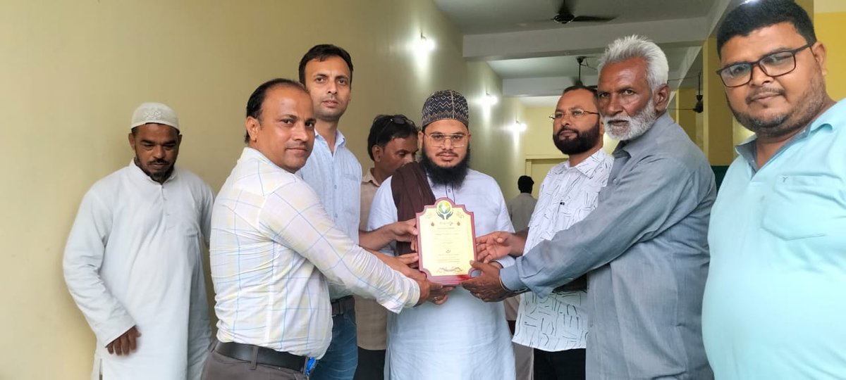 FShonit's tweet photo. On the occasion of 40th Day of Muharram, #shiratcommitee has organized a #blooddonationcamp at Dr.Zakir Hussain Road, Hazaribagh in the name of #YaadeinHussainCamp in association with #arogyamhospitalbloodcentre.
61 units of valuable blood were collected from the camp. https://t.co/QoMtbZnb8A