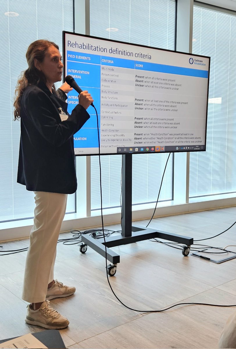 First presentation by <a href="/BattelIrene/">Irene Battel</a> on her study on the reporting of the <a href="/CochraneRehab/">Cochrane Rehabilitation</a> research #rehabilitation #definition components in  <a href="/cochranecollab/">Cochrane</a> #SystematicReviews !