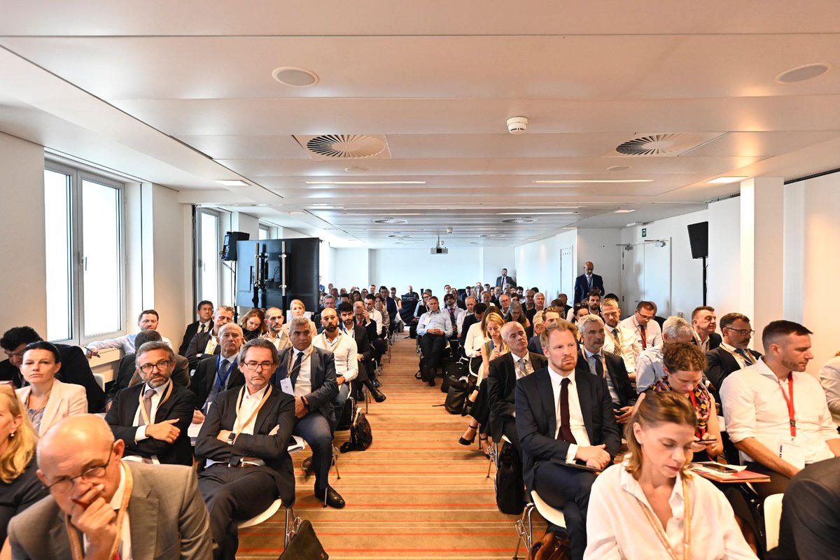 ENTSO_E's tweet photo. That's a wrap on #FutureGridsEU! 👏

Thank you to our speakers, panelists and attendees for this insightful discussion on the Future of Our Grids⚡

Look out for further conclusions to be published soon on our website 👇
https://t.co/ES3zS41J6L https://t.co/cFl6oFH5Nt