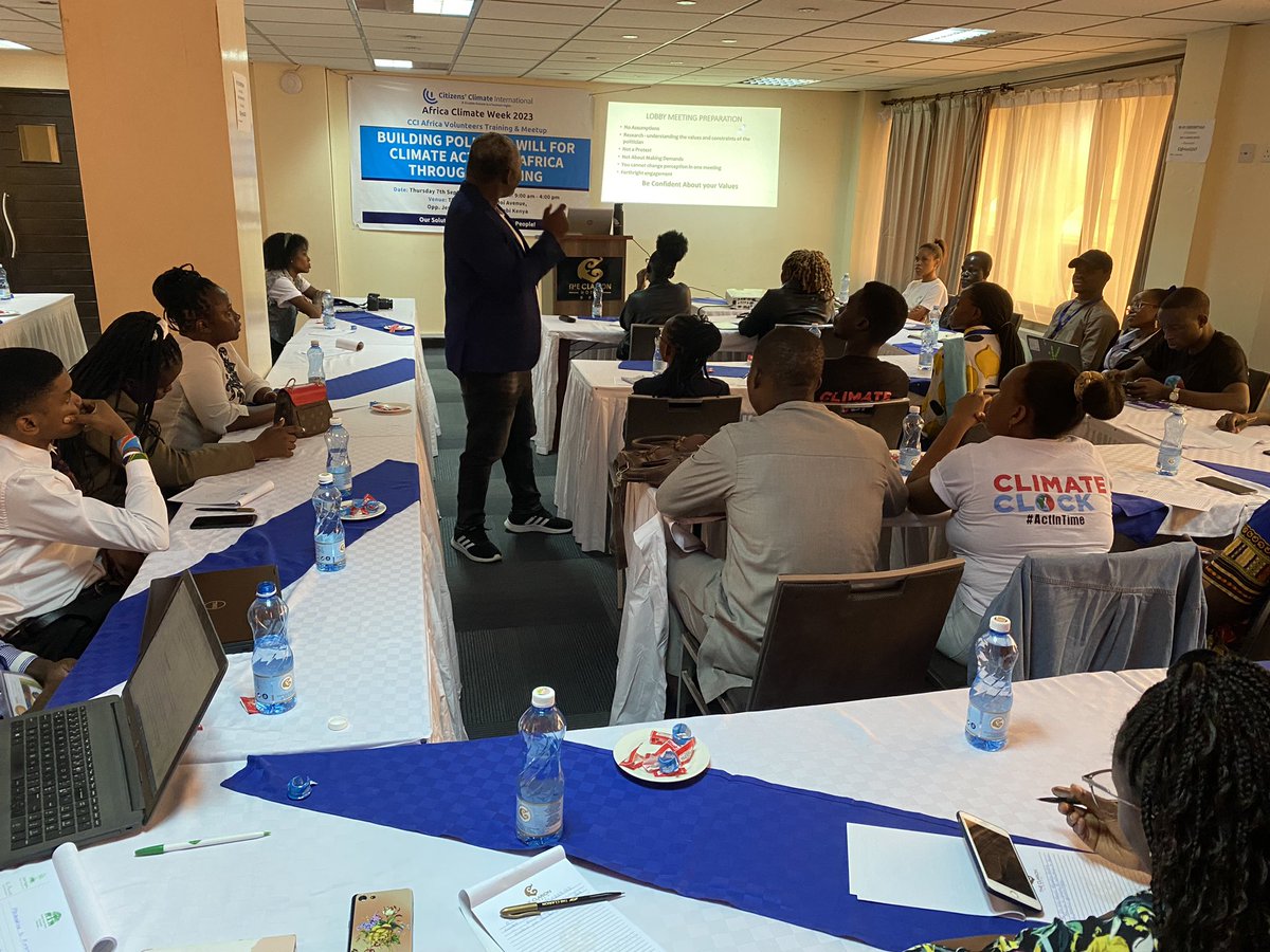 Earlier today! Citizens Citizens International Africa volunteers meet up and Training on Building the Political Will for Climate Action in Africa to #ActInTime #AfricaClimateSummit #AfricaClimateSummit2023 @Climate_INTL @citizensclimate @CCL_Africa