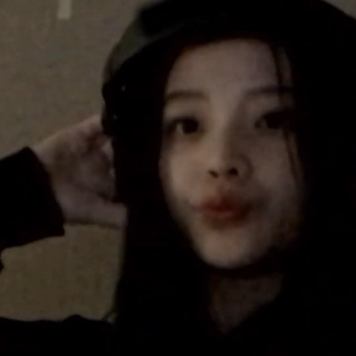 iroha_archive's tweet photo. 아… 진심 이렇게 예뻐서 어떻하지?
>> 아일릿 이로하 << 관심 가져보실 분
08 일녀 이거 저가 구매요｡ 

#ILLIT #아일릿 #IROHA #이로하 #イロハ https://t.co/u3QxjlCXQA