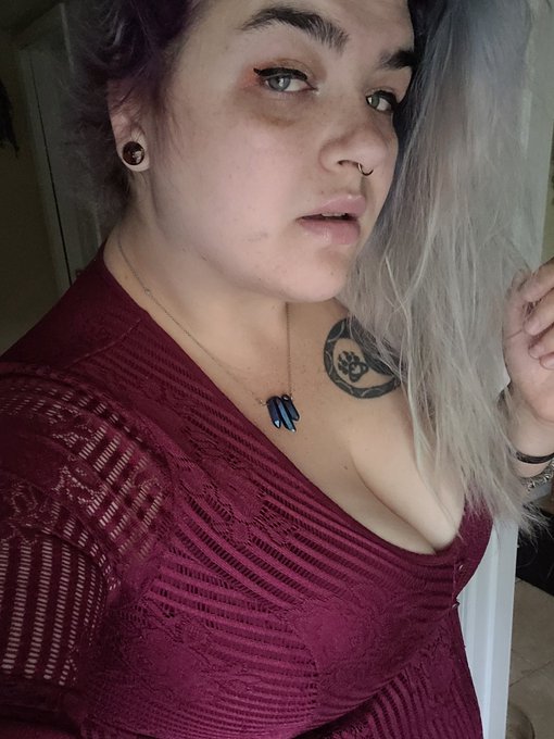 Had to stuff my big books in this small dress 😮&zwj;💨  https://t.co/GjLYKVztSq https://t.co/SNp0h1oC4n<a href="/tag/elf"class="tags"><span>#elf</span></a><a href="/tag/nsfw"class="tags"><span>#nsfw</span></a>
