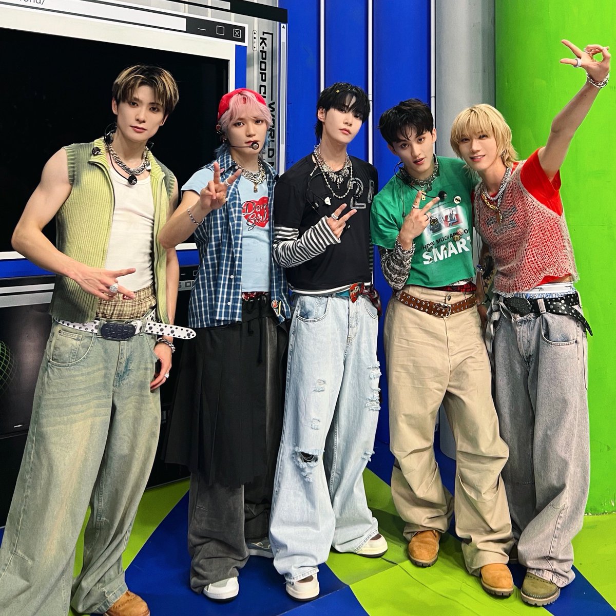 ⋆｡˚☽˚｡⋆💚✌🏻🍑🌹🐰🐯🐱✌🏻💚⋆｡˚☽˚｡⋆

#NCT #NCTU #BaggyJeans
#NCTU_BaggyJeans #GoldenAge
#NCT_GoldenAge #NCT127 #NCTDREAM
#WayV #NCT_DOJAEJUNG
#MCOUNTDOWN