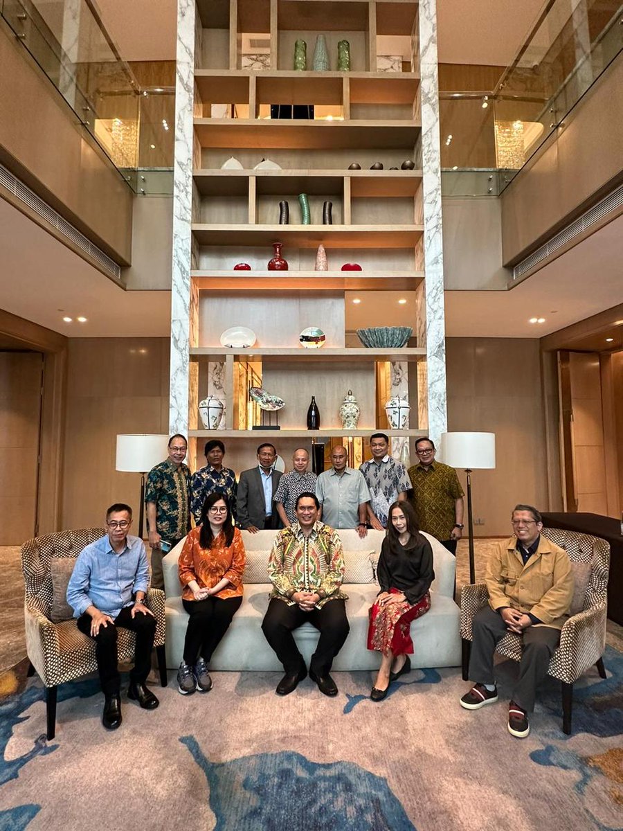 LspBsmr's tweet photo. BIMTEK) / ToT untuk Lembaga Latihan Kerja (LPK) / Training Provider untuk Kualifikasi 5 Manajemen Risiko Perbankan. Diadakan oleh Asosiasi yg menaungi LSP BSMR, yaitu Indonesian Risk Professional Association (IRPA). Jakarta, 21 - 24 Agustus 2023
#IRPA #LSPBSMR #BSMR https://t.co/bGT9A76sLf