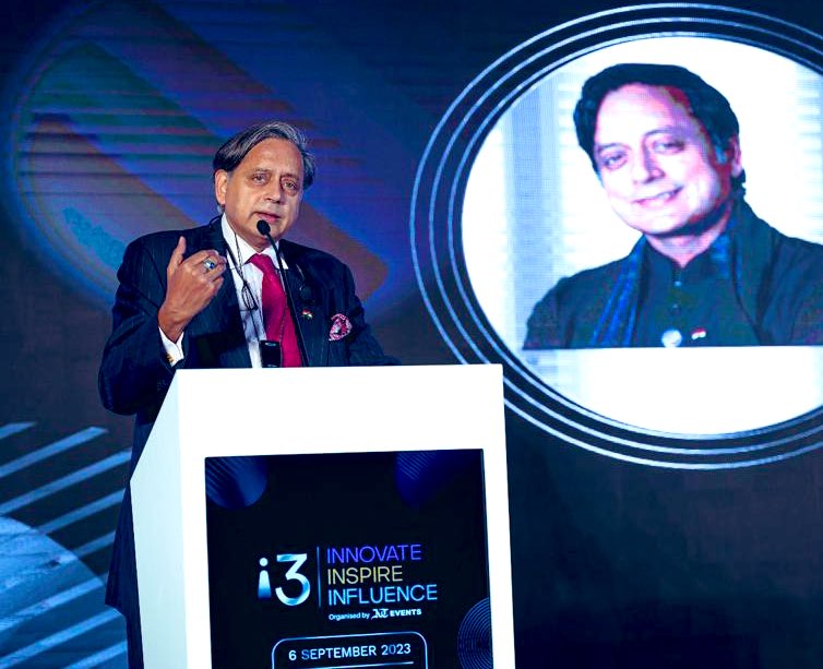 ShashiTharoor's tweet photo. Enjoyed a brief visit to Dubai to  keynote @khaleejtimes’ #i3Summit. Addressed the distinguished audience of entrepreneurs on the subject of innovation and engaged in a stimulating conversation with @ravidhariwal on the same theme. Handed out some awards too! https://t.co/s1GSUSQpNw
