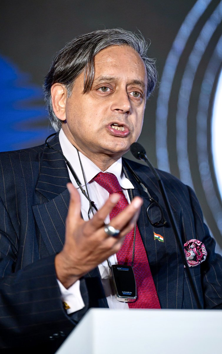 ShashiTharoor's tweet photo. Enjoyed a brief visit to Dubai to  keynote @khaleejtimes’ #i3Summit. Addressed the distinguished audience of entrepreneurs on the subject of innovation and engaged in a stimulating conversation with @ravidhariwal on the same theme. Handed out some awards too! https://t.co/s1GSUSQpNw
