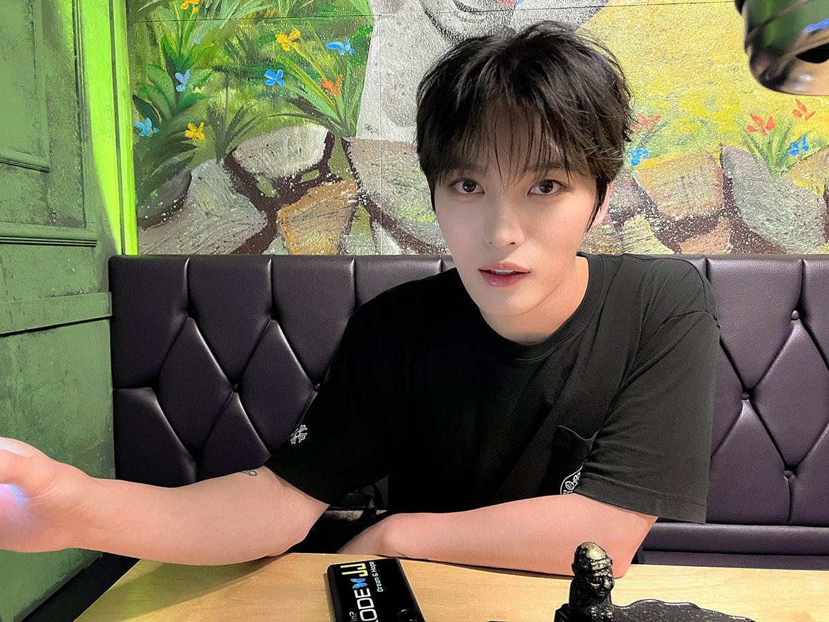 inkodeofficial's tweet photo. 🎤[#재쥬왔쥬]

@bornfreeonekiss 💝🫶🏻💝

그 어디에도 없는,,,
오직 베이비스 곁에만 있는,,,
(👶🏻)보스 등장💚❤💚❤

#JJMJ #재쥬맛집 #JJMJ_재쥬맛집
재쥬에게 맛집 추천 해시태그..
설마 잊지 않았죠?!
맘마 잘 챙겨 먹는 베이비스가
착한 베이비스래요👼🏻✨

'재쥬왔쥬' 시리즈는 언제 올지 모르쥬ㅋ
언제나 많.관.부ଘ(´•3•)⊃━☆💕💕💕

🤫 아직 말 못 하지만..
제발 다음 주 12일 화요일 저녁 6시
스케줄 비워두세요..
(스포 요정J가 전해달래요..🧚🏻‍♀✨소곤소곤)

#김재중 #재중 #Kimjaejoong
#ジェジュン #金在中 #J_JUN
#인코드 #iNKODE