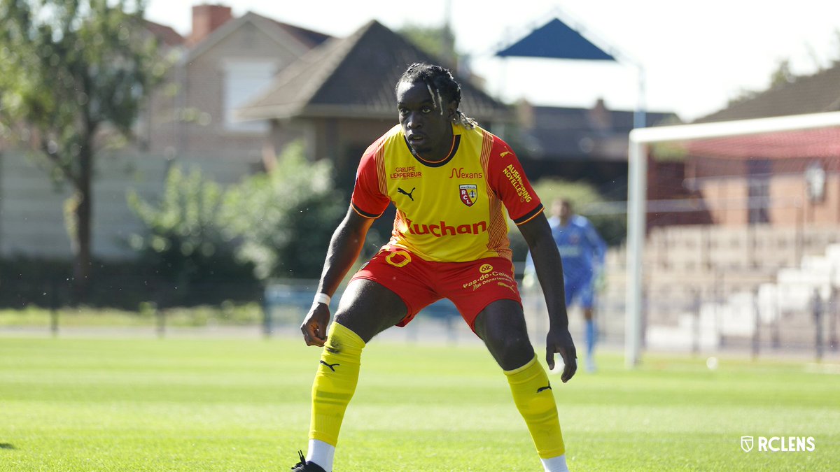 RCLens's tweet image. 🆕C&apos;était l&apos;heure des débuts pour les derniers venus, hier, lors de #RCLRCSC !

#FierDEtreLensois