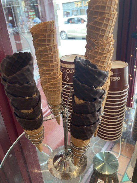 DeLucaCambridge's tweet image. Sunny September means you can still enjoy our brand new 2023 offering, authentic artisan Gelato!! See you soon! #Cambridge #icecream #gelato @cambfoodtour @CambsEdition  #Summer