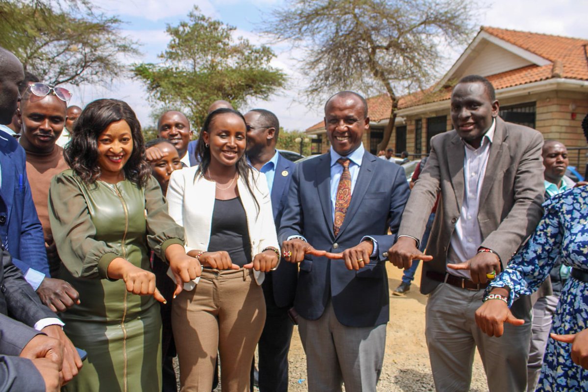 Willy_Writer's tweet photo. @MbuthiaMachari3 @Benson_Mwiti_25 @BrianMPeter @Loisekairo Plug Mtaani initiative will alleviate many struggling youths from poverty by offering free entrepreneurial skills rarely found in the streets. #PlugMtaaniMakueniChapter is epic https://t.co/9MkHhIwiOU