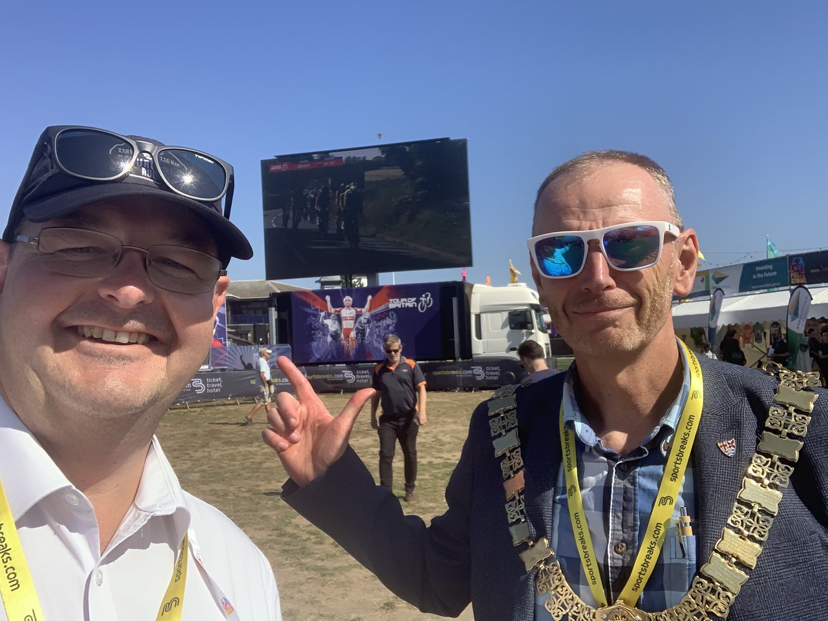 Chris Bally tweet media