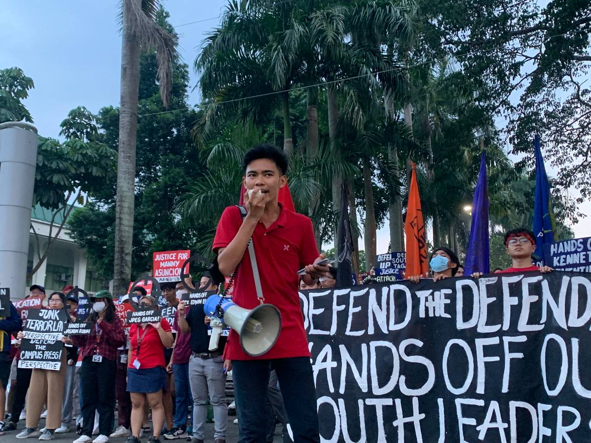 uplbperspective's tweet photo. Yangco, Anakbayan ST: Nagpapatuloy ang hindi makamasang budget allocation sa bansa natin.
#FirstSemRage
#IgpawPasulongUPLB
#DefendTheDefenders https://t.co/0bd33JLPU7