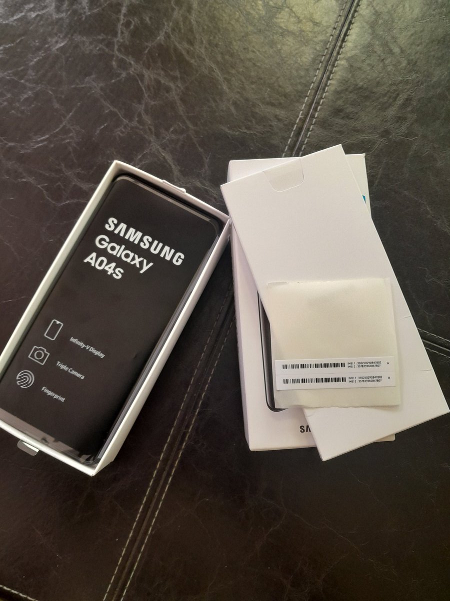 mtengetiphones's tweet photo. Ahsante boss kwa kutuamini na karibu tena👏🏻🙏🏻

 #samsungA04s #customerfeedback #samsung #samsungmobile #mtengetiphones https://t.co/Z9p5dtyP95