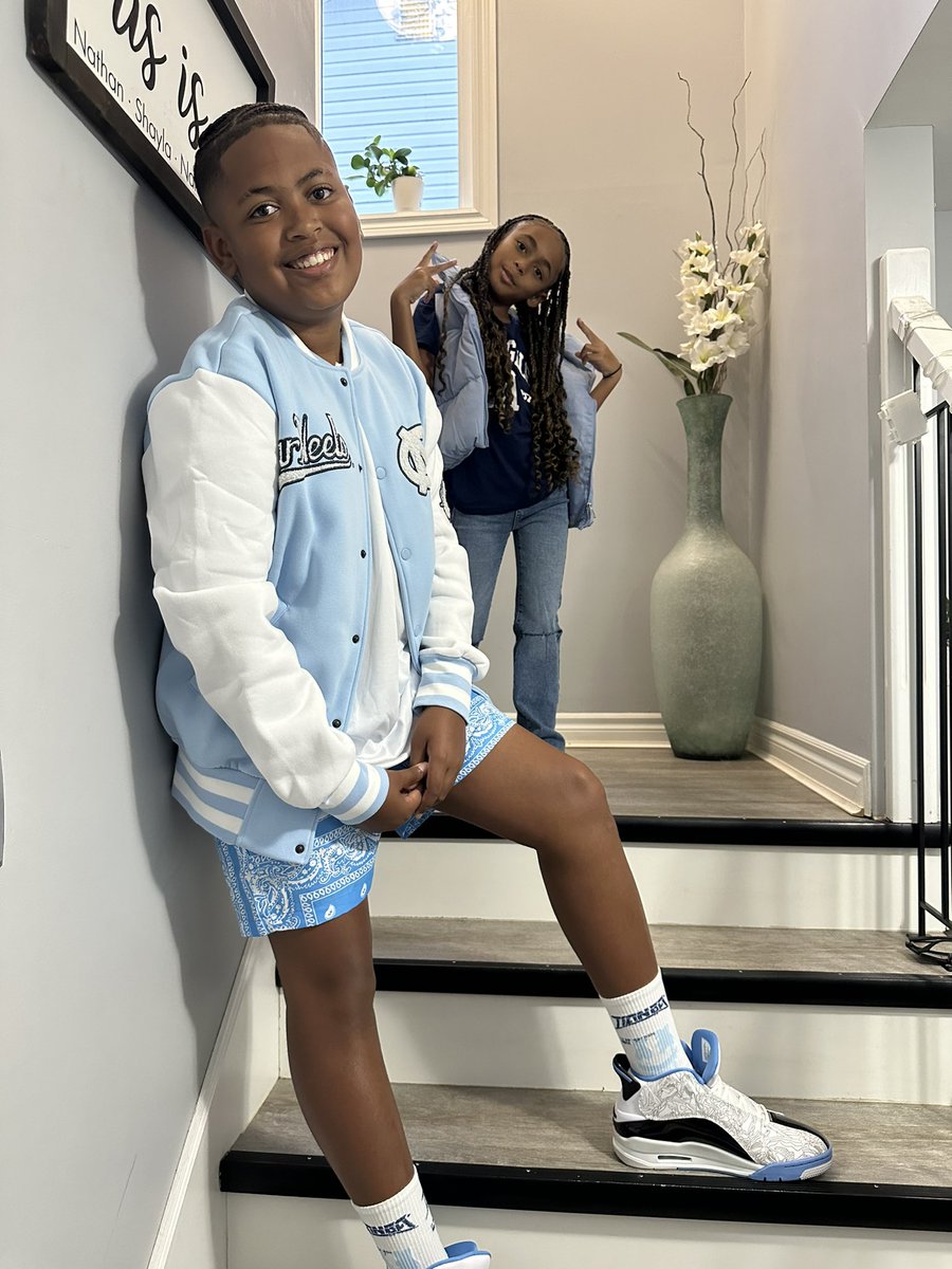 First day of Grade 3 and Junior High for my babies 🥹  where does the time go?