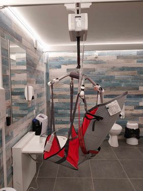 Handiroom tweet media