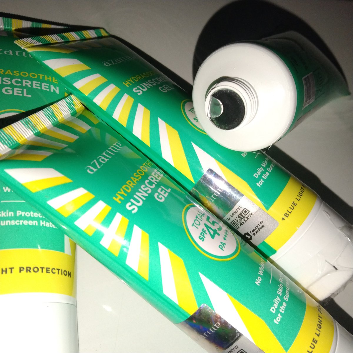 marleestuff's tweet photo. WTS - want to sell Sunscreen Azarine Hydrasoothe SPF 45 PA ++++ [NEW]

📍Bogor, Ina
💸 47.000 (belum termasuk discount 2.000 follow toko + live)
✅ Packing + Admin oren
✅ Gratis ongkir xtra
✅ Ready stock

tags. wts wtb sunscreen azarine ijo murah #zonauangᅠ https://t.co/oyKaw1dLAT