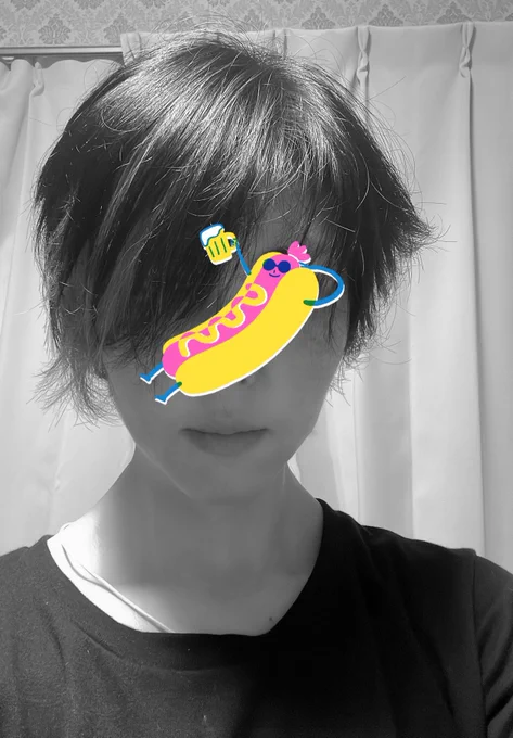 休みだし出かける予定無いからってトリートメントもせず、ろくに鏡も見ずにメッチャ適当に髪乾かしたら、永井豪の漫画に出てきそうな髪型になってた 