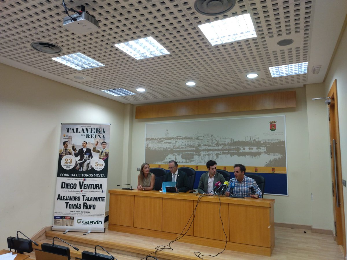 Cartelazo en Talavera de la Reina
infotauro.com/cartelazo-en-t…