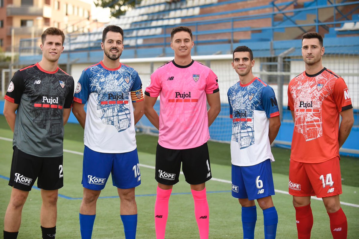 CFJ_Mollerussa's tweet photo. Uau!🤩👌🏻

Així lluiran els jugadors aquesta nova temporada‼️

Quina preferiu!? https://t.co/XblUePgFMu