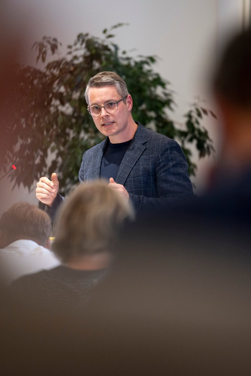 KV_Thueringen's tweet photo. Vielen Dank für den Dialog Ralf Plötner, Christoph Zippel, @CorneliaKlisch, @BPfefferlein, @RMMontag, den Vertretern der Krankenkassen sowie allen Teilnehmern, darunter zahlreiche Ärzte, Zahnärzte und Psychotherapeuten! (6/6) https://t.co/BQmbPWY0Hh