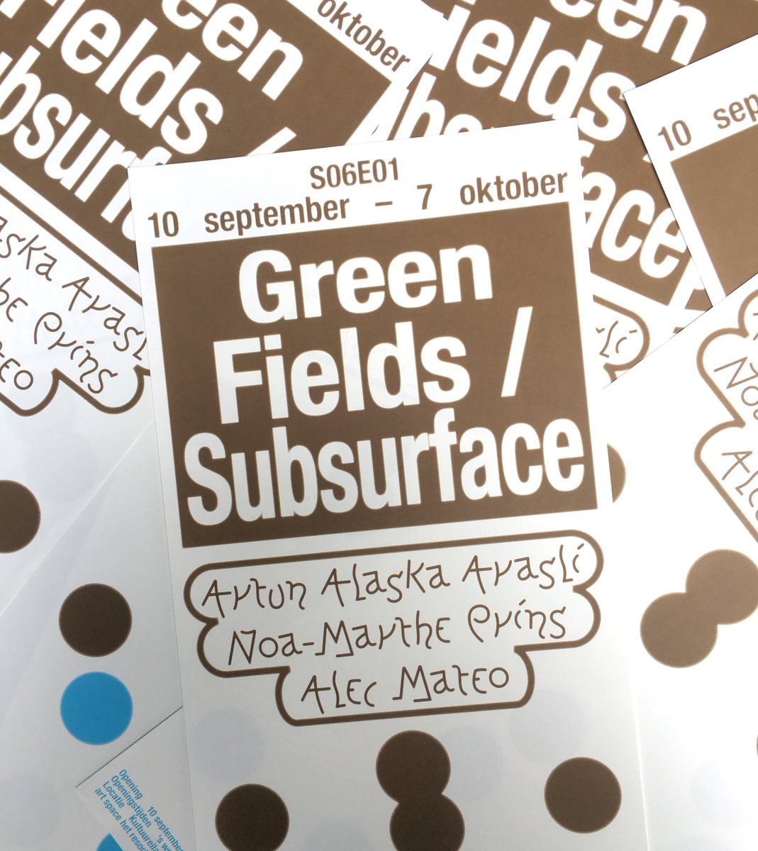 Komende zondag start S06E01: Green Fields | Subsurface van het resort bij Kultuureiland Steendam. Met nieuw werk van (inter)nationale kunstenaars Alec Mateo (US), Noa-Marthe Prins (NLD) en Artun Alaska Arasli (TUR).

groningen.uitloper.nu/regio-groninge…
hetresort.nl/s06e01.html