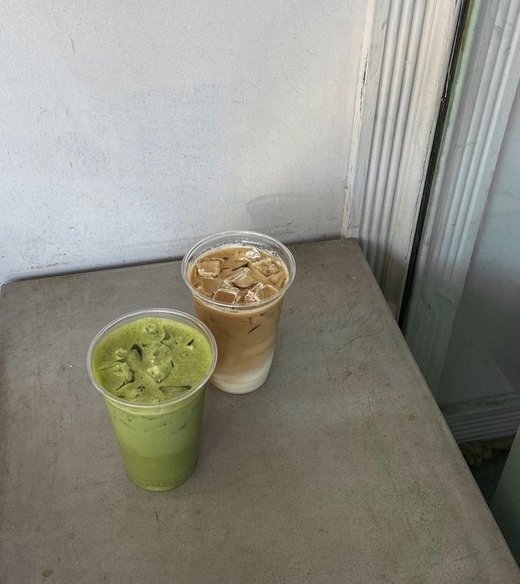 chanelkake's tweet photo. matcha + coffee ♡ https://t.co/37GeUCVT8m