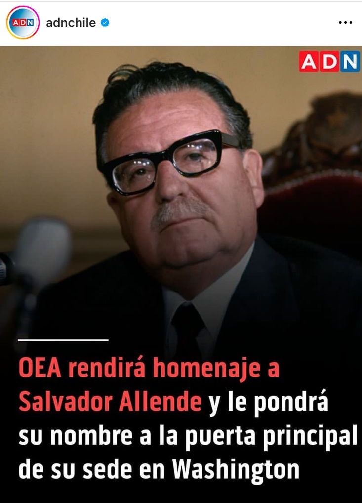 BloqueAntifa's tweet photo. AÚN no veo ningún memorial de Pinocho en otro país.

Eso les arde a fachistan q a Salvador Allende se le rinda honores y sin embargo a Pinochet se le aborresca.

Ven... su negacionismo les sirve en Chile no más 

#AllendeVive https://t.co/8cZ7TwXPEb