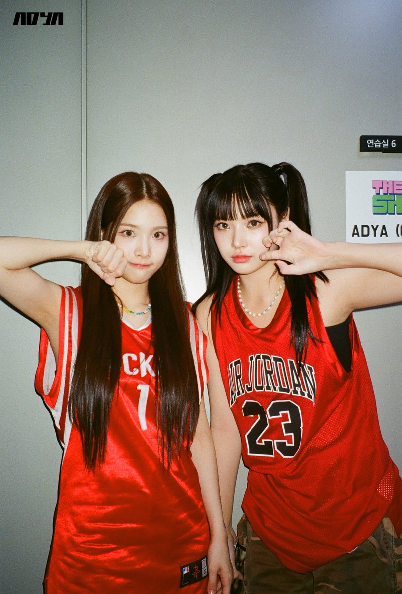 ADYA_official's tweet photo. [NAVER POST]
ADYA(에이디야) '왜 불러 (What's Up?)' 활동 비하인드

🔗 https://t.co/fHFx5XR8XM

#ADYA #에이디야
#BEHIND #스하포스트 
#왜불러 #WhatsUp #활동
#startingHouse #스타팅하우스 https://t.co/QjvuDnhghw