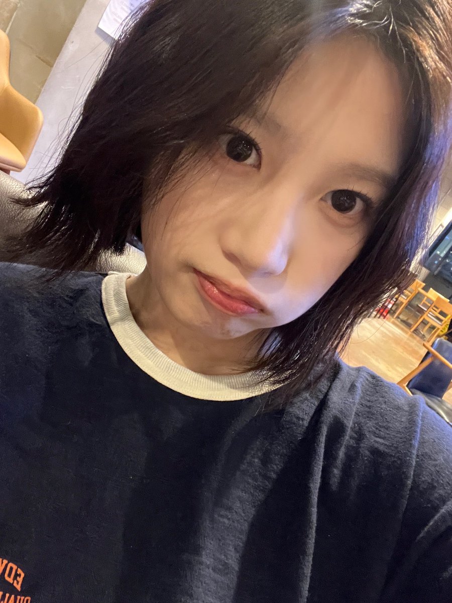 💌 a message has arrived! 
23.07.05 🌻💭 9:58 pm