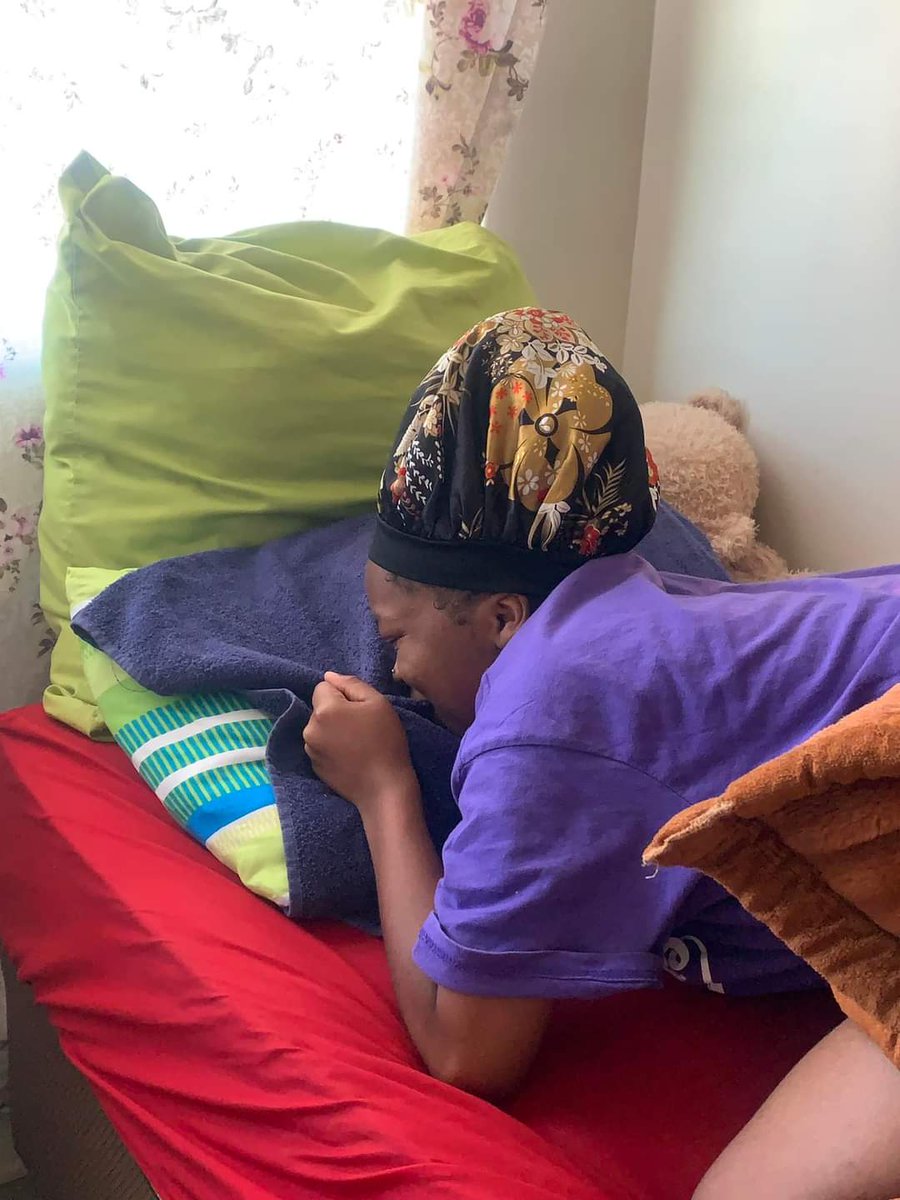 M9nine1's tweet image. When he’s hitting it from the back but you can’t make noise because he share the flat🤣😅😂