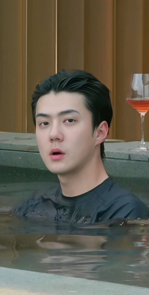 SEHUNL00K's tweet photo. he always looks good https://t.co/QYlVCCxWqy